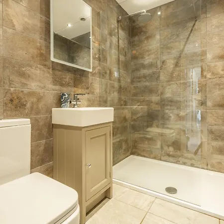 Five Acres بيت للعطل *