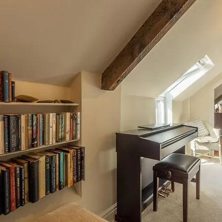 Five Acres بيت للعطل